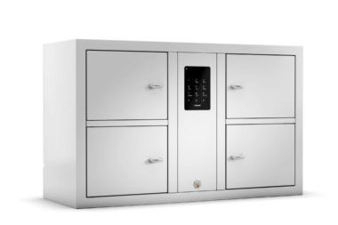 Armoire à objets avec un panneau de contrôle numérique, quatre compartiments.